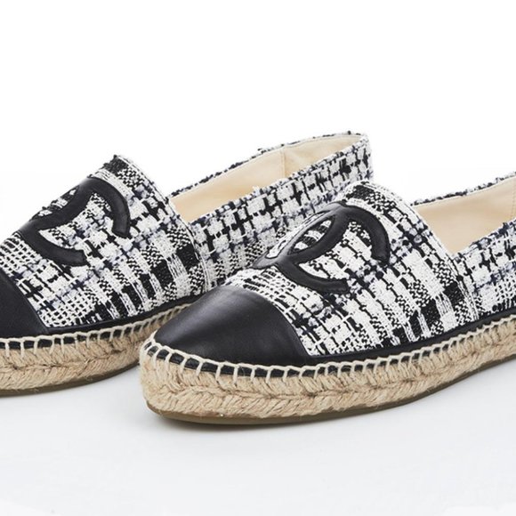 Chanel Black And White Tweed Espadrilles With Metallic Thread - Picture 1 of 3